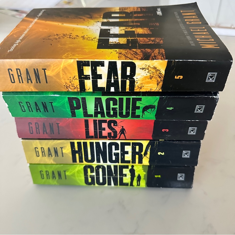 Michael Grant “Gone” Series - Complete Set of 5 Books (Used, Great Condition)